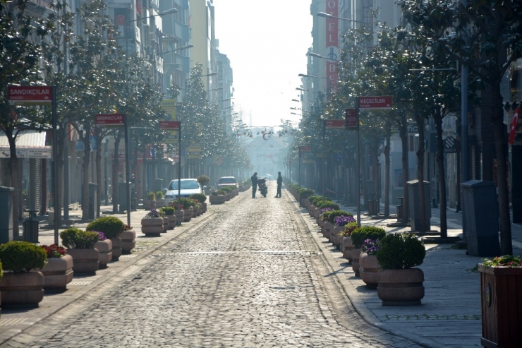 Balıkesir Sessizliğe Büründü