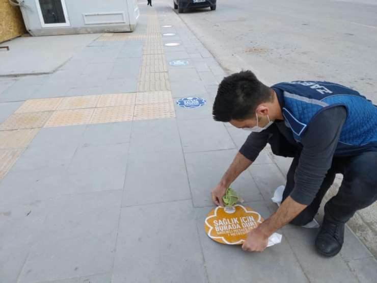 Bilecik’te Ücretsiz Maske Dağıtım Noktası Oluşturdu