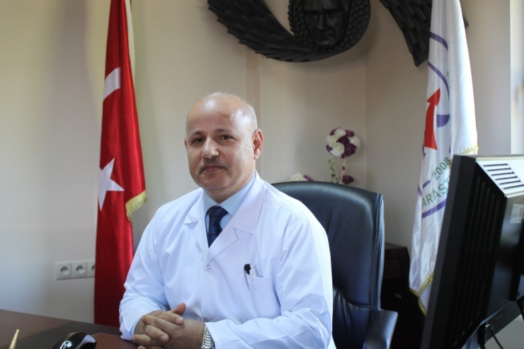 Başhekim Dışarıya Çıkanlara Tepki Gösterdi: