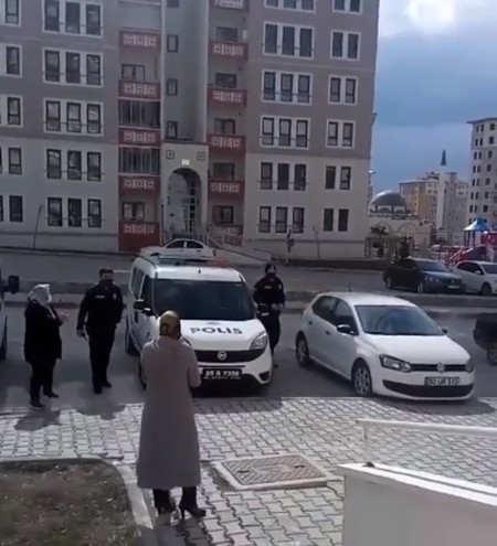 Erzurumlu Kadınlardan Polise Duygusal İhbar