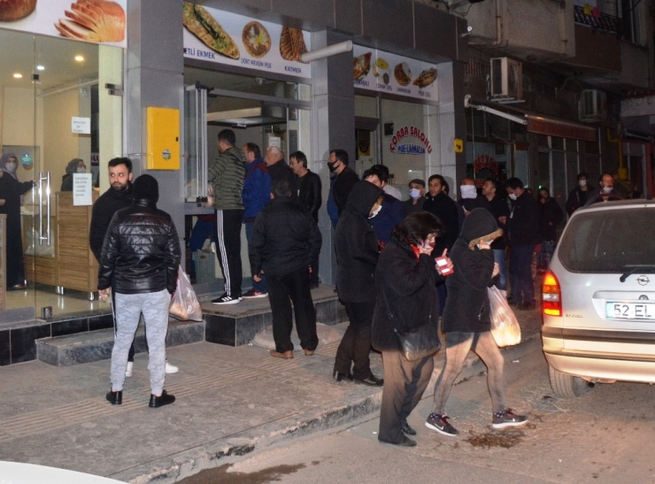 Ordu’da Vatandaşlar Fırın Ve Marketlere Akın Etti