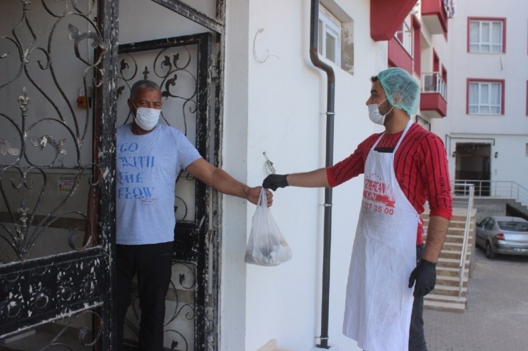 Yasağın En Karlısı Fırıncılar Oldu, 2 Saatte 1 Günlük Ekmek Sattılar