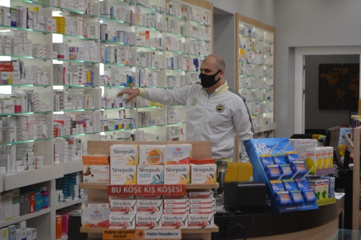 Ayvalık’ta Vatandaşlar Evde, Onlar İse Hizmet İçin Dışarıdaydı