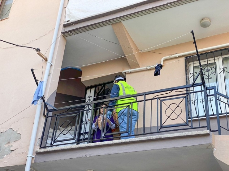 Buca Belediyesinden Geceden Sabaha Ekmek Mesaisi