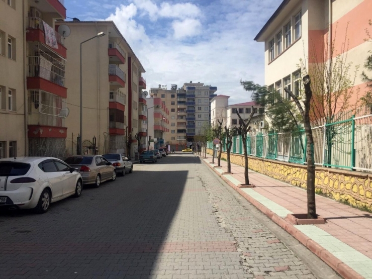 Siirt’te Vatandaşlar Tedbirlere Uydu, Cadde Ve Sokaklar Sesiz Kaldı