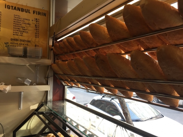 İstanbul’da Ekmek Fırınları Üretimini 3 Katına Çıkardı