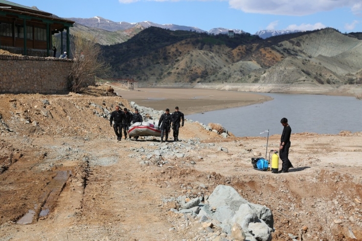Kayıp Uzman Çavuş Güneş’i Arama Çalışmaları Baraja Kaydırıldı