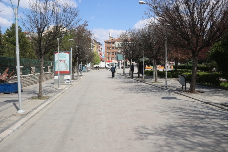 Kırıkkale Büyükşehir Olmadığı Halde Yasağa Uydu