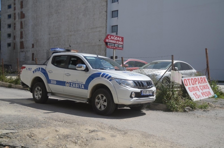 Kuşadası Belediyesi Sokağa Çıkamayan Vatandaşlar İçin Seferber Oldu
