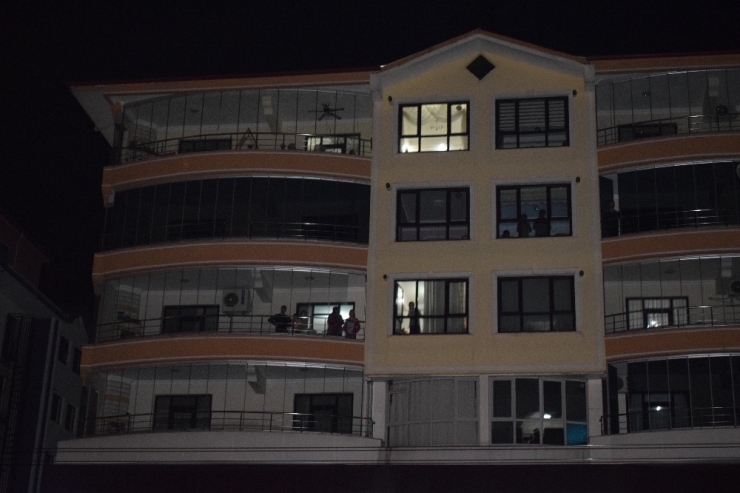 -Malatya’da Polislere Alkışlı Kutlama