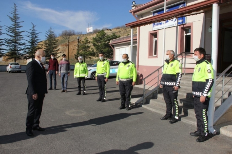 Emniyet Müdürü Artunay, Kontrol Noktasını Denetledi