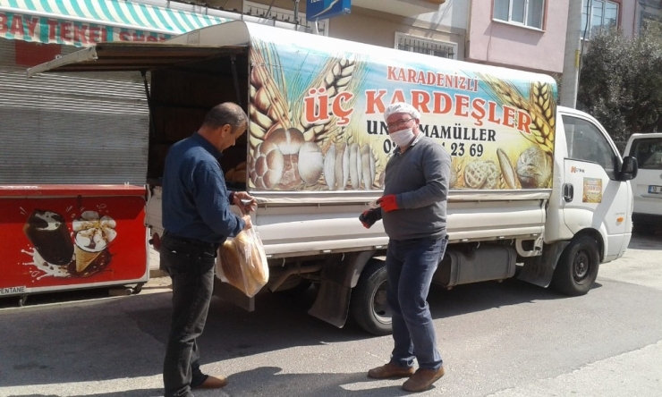 Bandırma’da Cadde Ve Sokaklar Sessizliğe Büründü