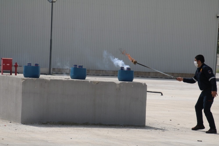 Şanlı Kurtuluşun 100. Yılında 100 Top Atışı