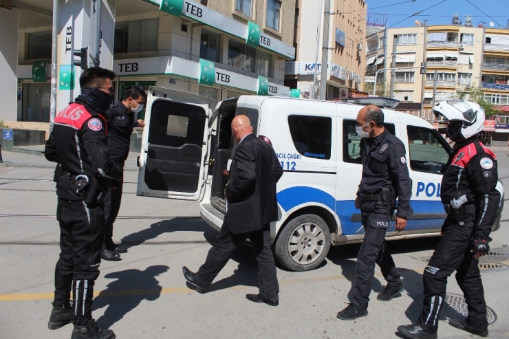 Antalya’da Polisi Kuş Uçurtmadı
