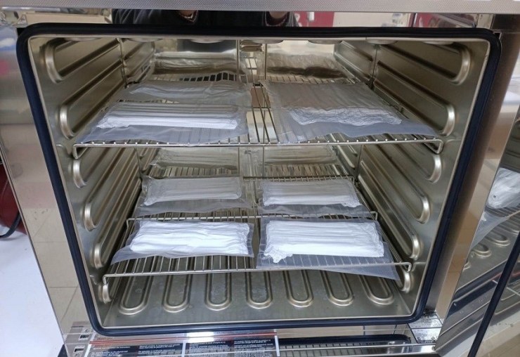 Uşak Üniversitesi 7 Bin 500 Adet Maske, 350 Adet Siper Üretti