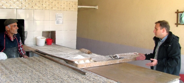 Araban’da Vatandaşlara Ücretsiz Ekmek