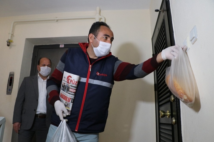 Çocuklarının Yapamadığını Türkiye Gazetesi Dağıtıcıları Gerçekleştirdi