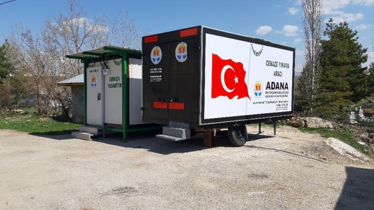 Karantinadaki Tufanbeyli’ye Mobil Morg Ve Cenaze Yıkama Kabini