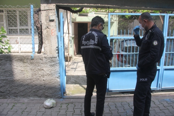 Yaşlı Adam Evinde Ölü Bulundu