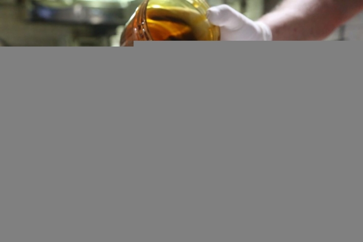 80 Yaşındaki Menşure Teyze Önerdi, Dut Pekmezi Kahvaltı Menüsüne Girdi