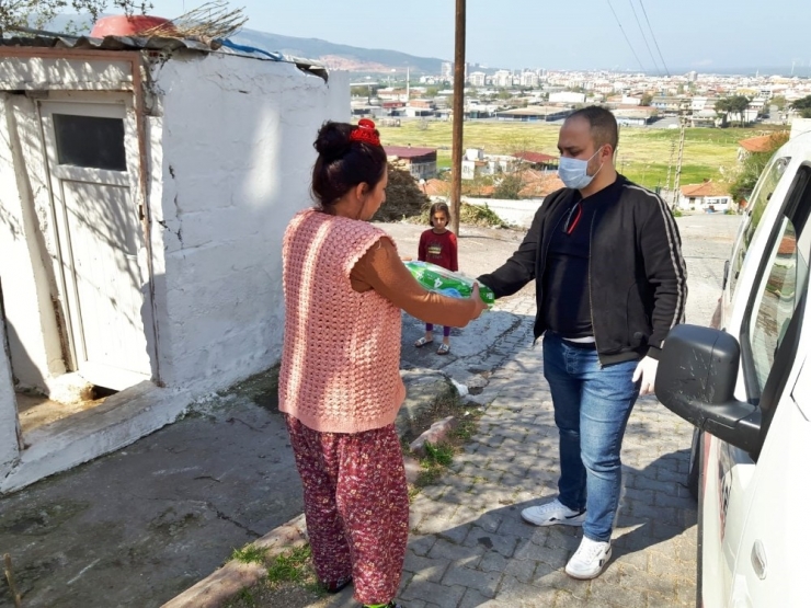Akhisar Belediyesinde ‘Sokağa Çıkma Yasağı’ Mesaisi