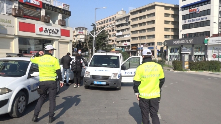 Sokağa Çıkma Yasağında Motosikletle Bursa Turu Attılar