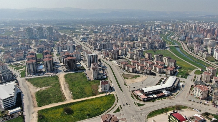 Sokağa Çıkma Yasağının İkinci Gününde Boş Caddeler Havadan Görüntülendi