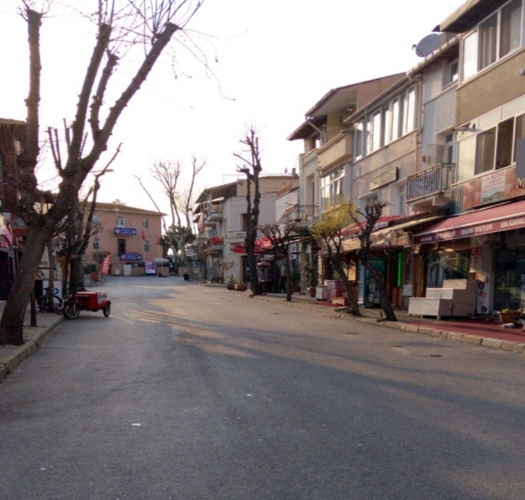 Büyükada Sokağa Çıkma Yasağı İle Issız Ada Oldu