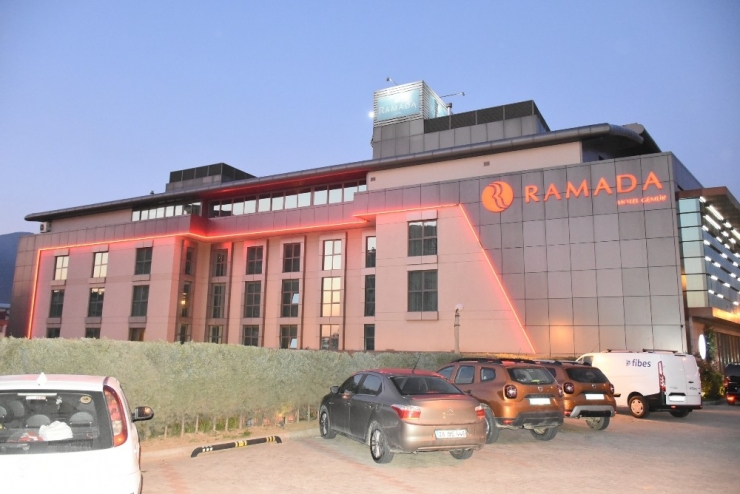 Gemlik Belediyesi’nden Sağlık Çalışanlarına ’4 Yıldızlı’ Vefâ