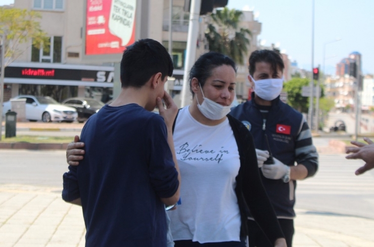 Antalya’da Anne İle Oğlunun Duygulandıran Buluşması