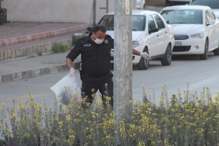 Çevre Temizliği Yapan Polis Takdirle Karşılandı