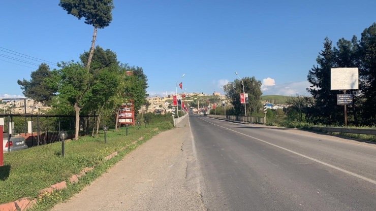 Her Gün Binlerce Aracın Geçtiği Köprü Sessizliğe Büründü