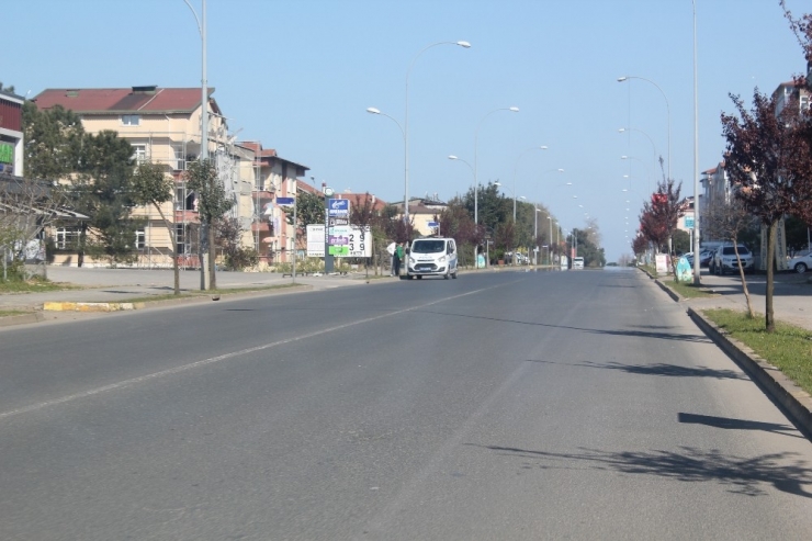 Sokağa Çıkan 10 Kişiye Toplam 3 Bin 920 Lira Ceza Kesildi