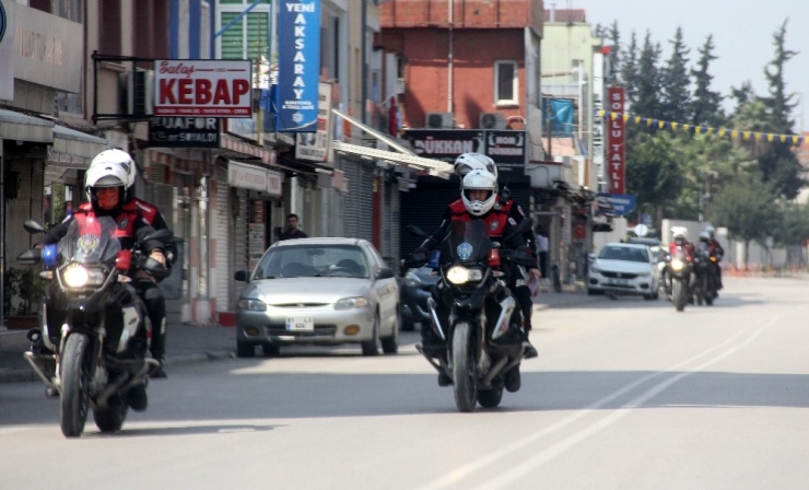 Vatandaş Evde Kalsın Diye Çalışıyorlar