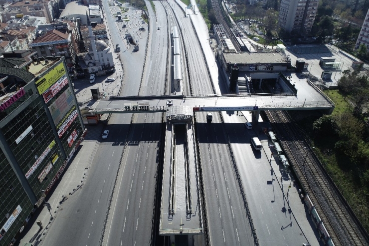 İstanbul Hayalet Şehre Döndü