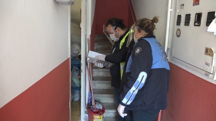 Kartal Belediyesi Sosyal Yardım Ücretlerini Adreslere Dağıtıyor