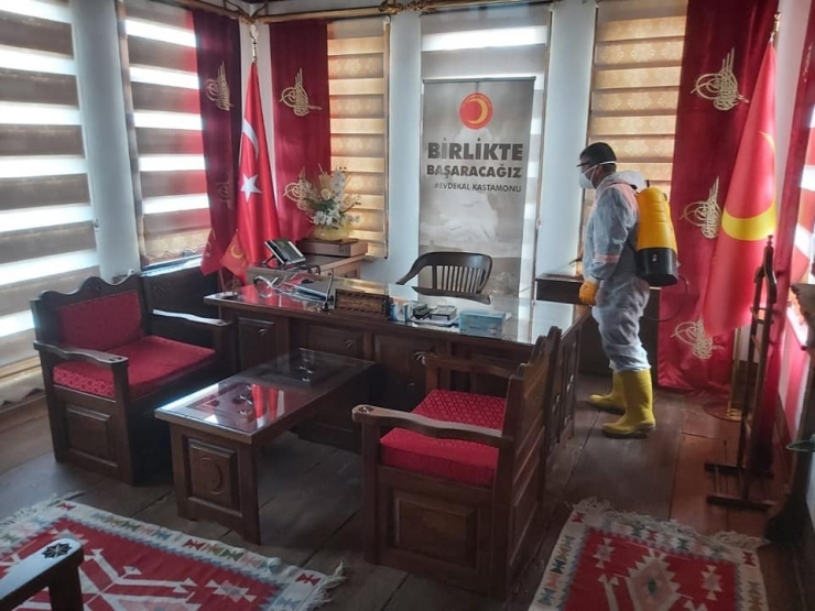 Kastamonu Belediyesi Ücretsiz Maske Ve Eldiven Dağıtıyor