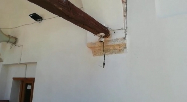 İzmir’de Camiye Çirkin Saldırı