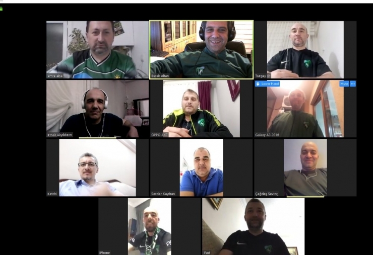 Düğünleri Korona Virüs Nedeni İle İptal Olan Çifte Arkadaşlarından Sanal Düğün