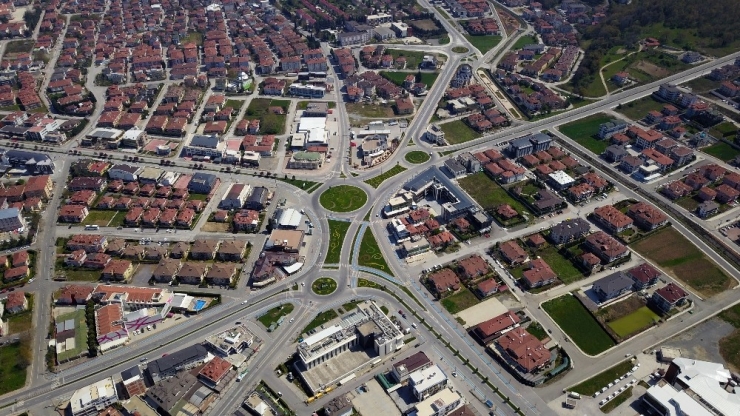 Yasağın 2’nci Gününde Sakarya Sokakları Havadan Görüntülendi