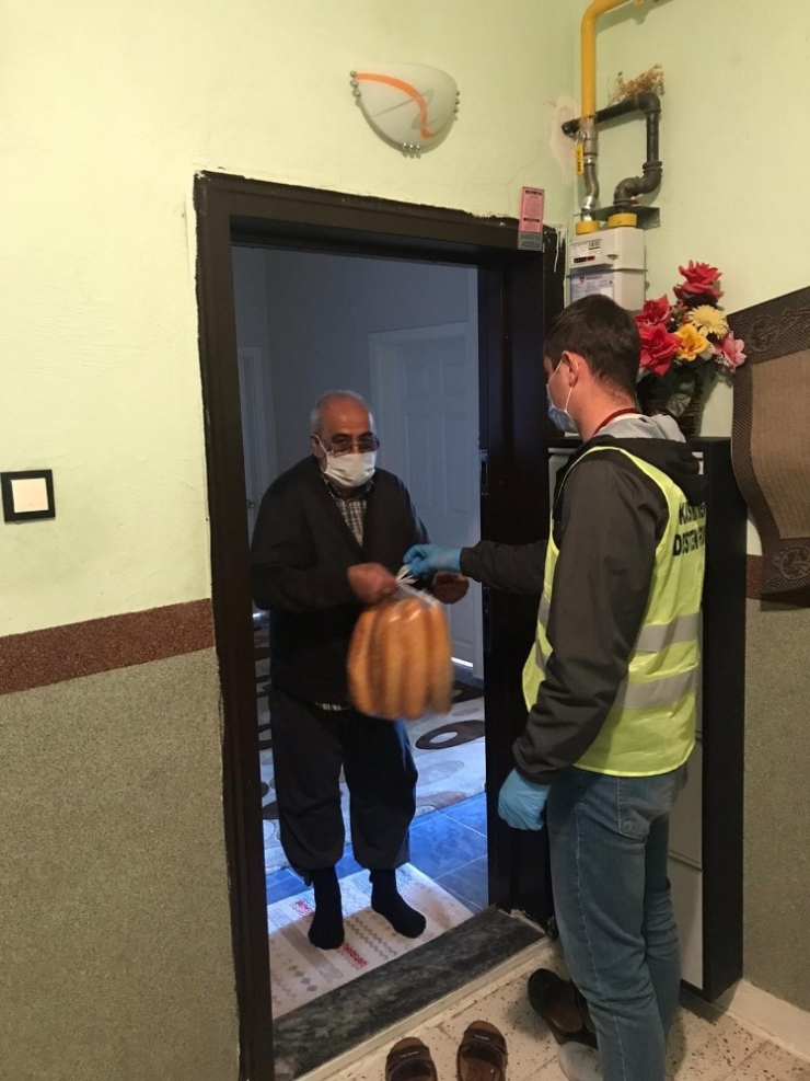 Ekmek İsteyen De Var Çocuk Bezi İsteyen De