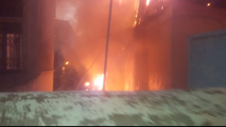 Malatya’da Ev Yangını: 1 Kişi Dumandan Etkilendi