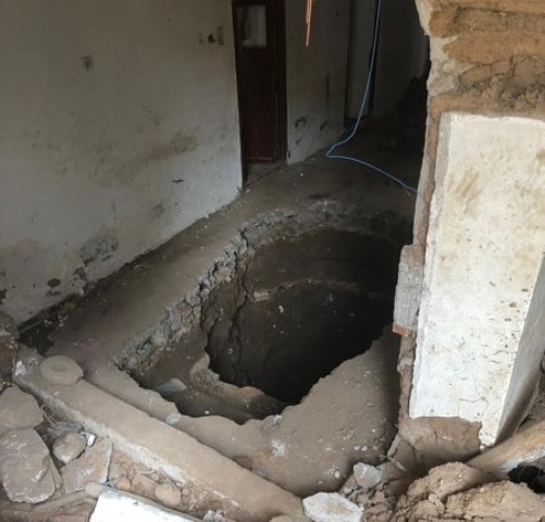 Define Avcıları Metruk Evde 10 Metrelik Çukur Kazmış