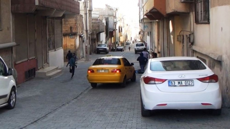 Onlar Kaçtı Polis Kovaladı