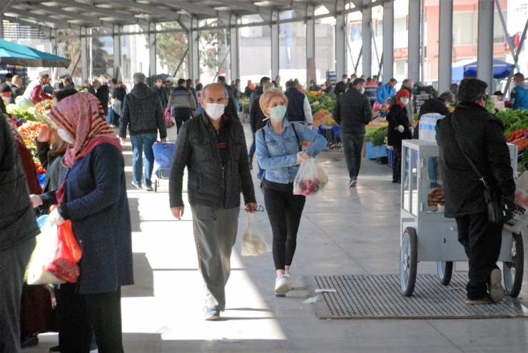 Tokatlılar Pazar Alışverişini İhmal Etmedi