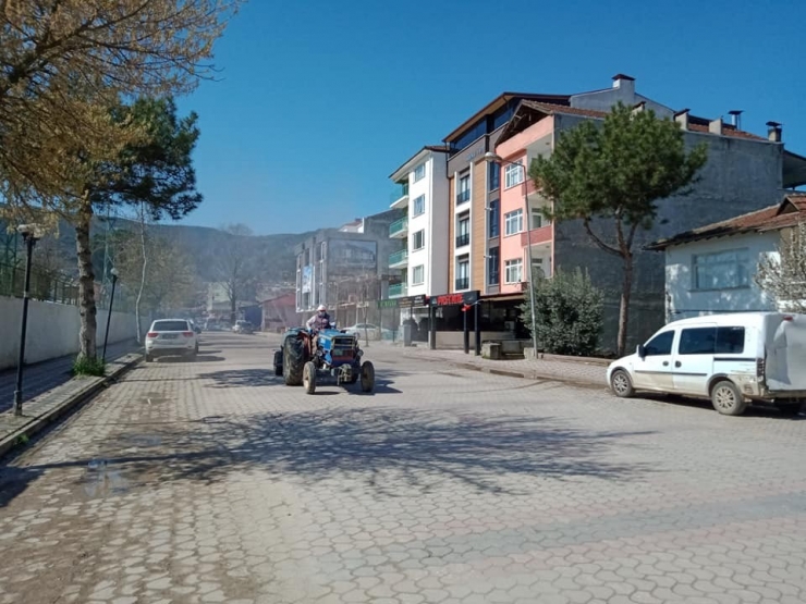 Osmaneli Halkı Virüsle Topyekun Mücadele Ediyor