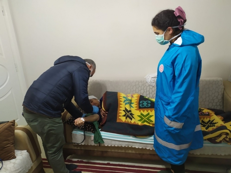 Adıyaman’da Evde Sağlık Hizmetleri Takdir Topluyor