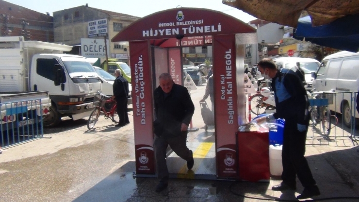 2 Günlük Sokağa Çıkma Yasağının Bitmesiyle Vatandaşlar Çarşı Ve Pazara Akın Etti