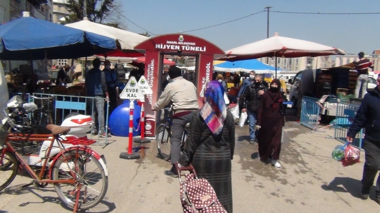 2 Günlük Sokağa Çıkma Yasağının Bitmesiyle Vatandaşlar Çarşı Ve Pazara Akın Etti