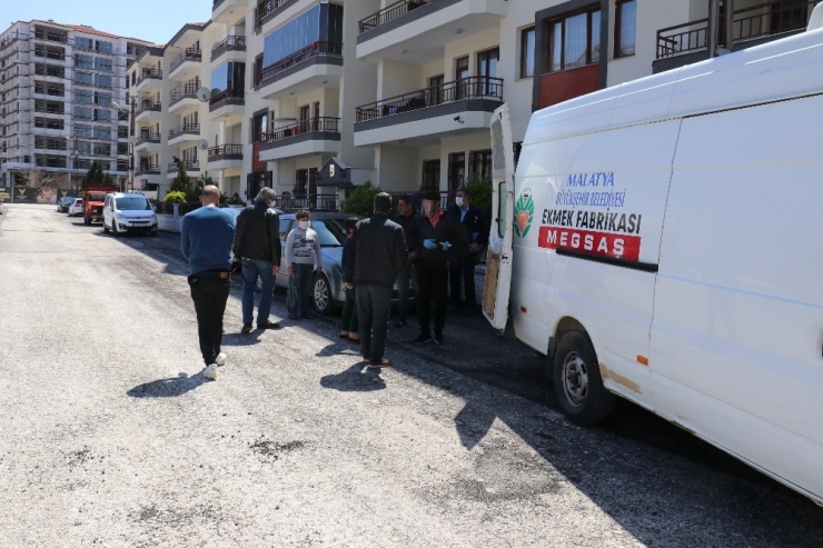 50 Kuruşa Ekmek Vatandaşı Memnun Etti